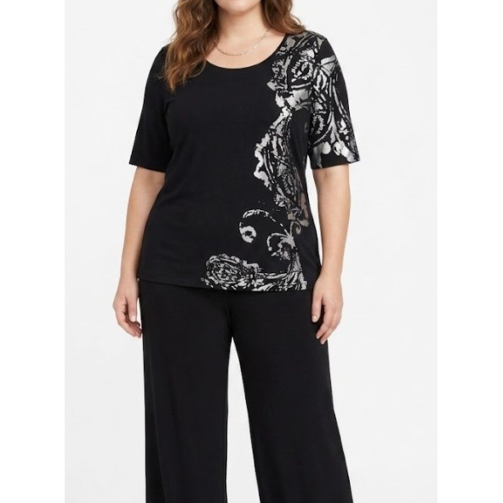 Chico's Travelers Top Size Large/2 Black Silver Metallic Floral Slinky Knit
